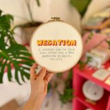 χειροποίητο κέντημα σε τελάρο wes anderson thread jar